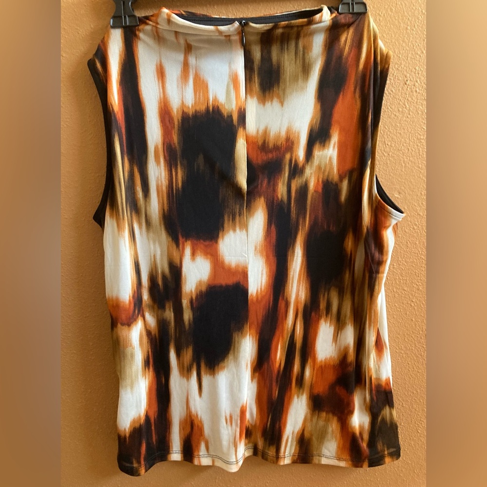 Tank top Calvin Klein multiple color size M new in good condition